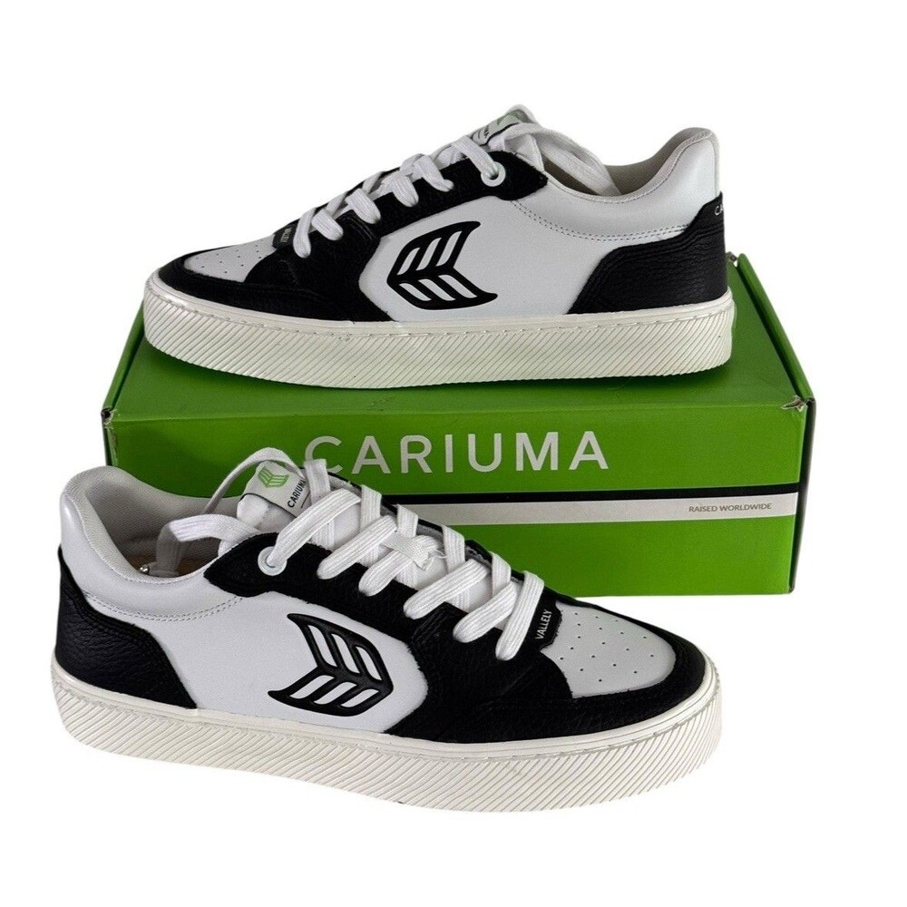 Cariuma Vallely Skate Shoes White w/ Blk Leather Accents  W 10.5/ M 9 NEW